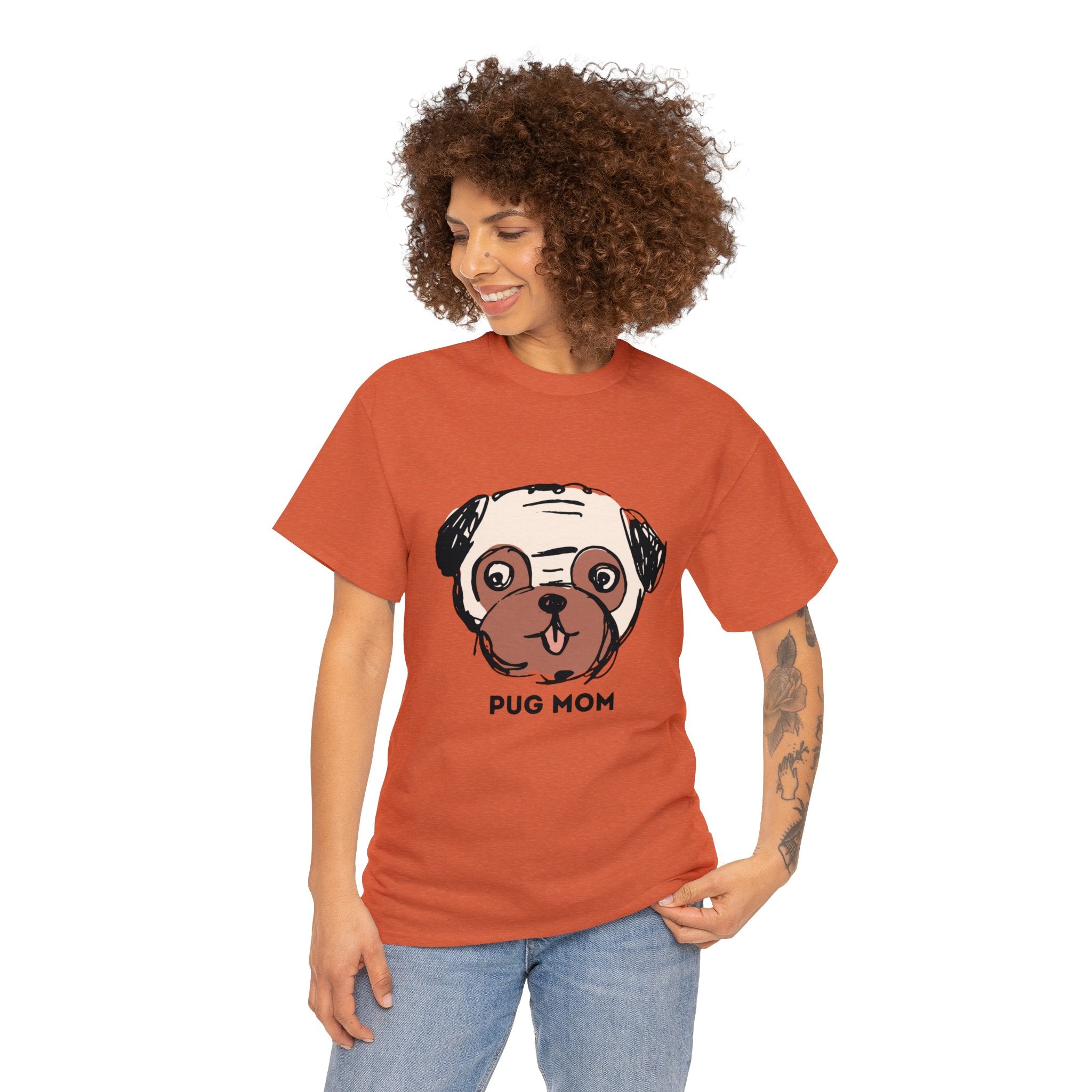 Pug: Pug Mom T-Shirt