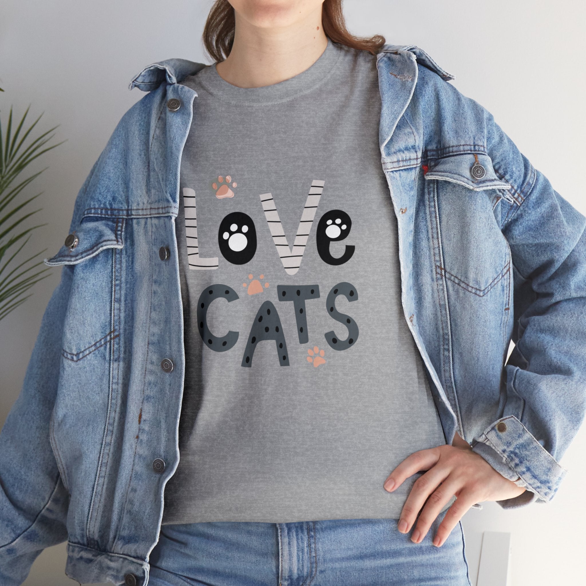 Cat T-Shirt: Love Cats