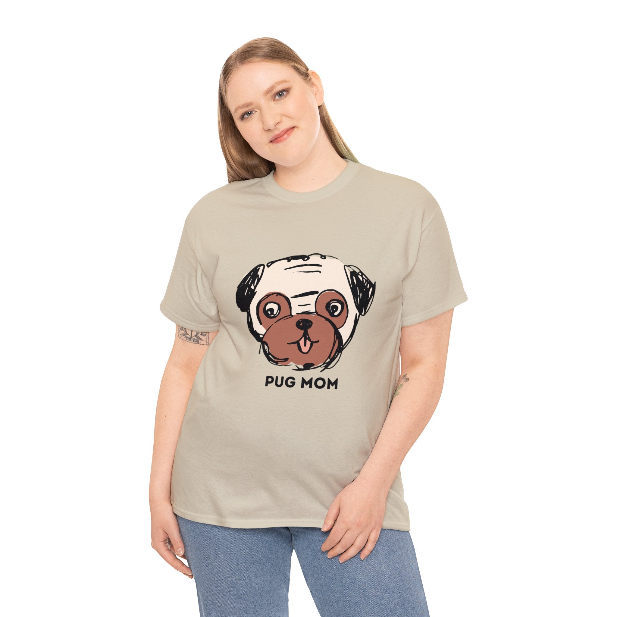Pug: Pug Mom T-Shirt
